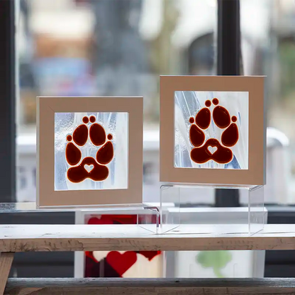 pootafdruk van je geliefde viervoeter in glas