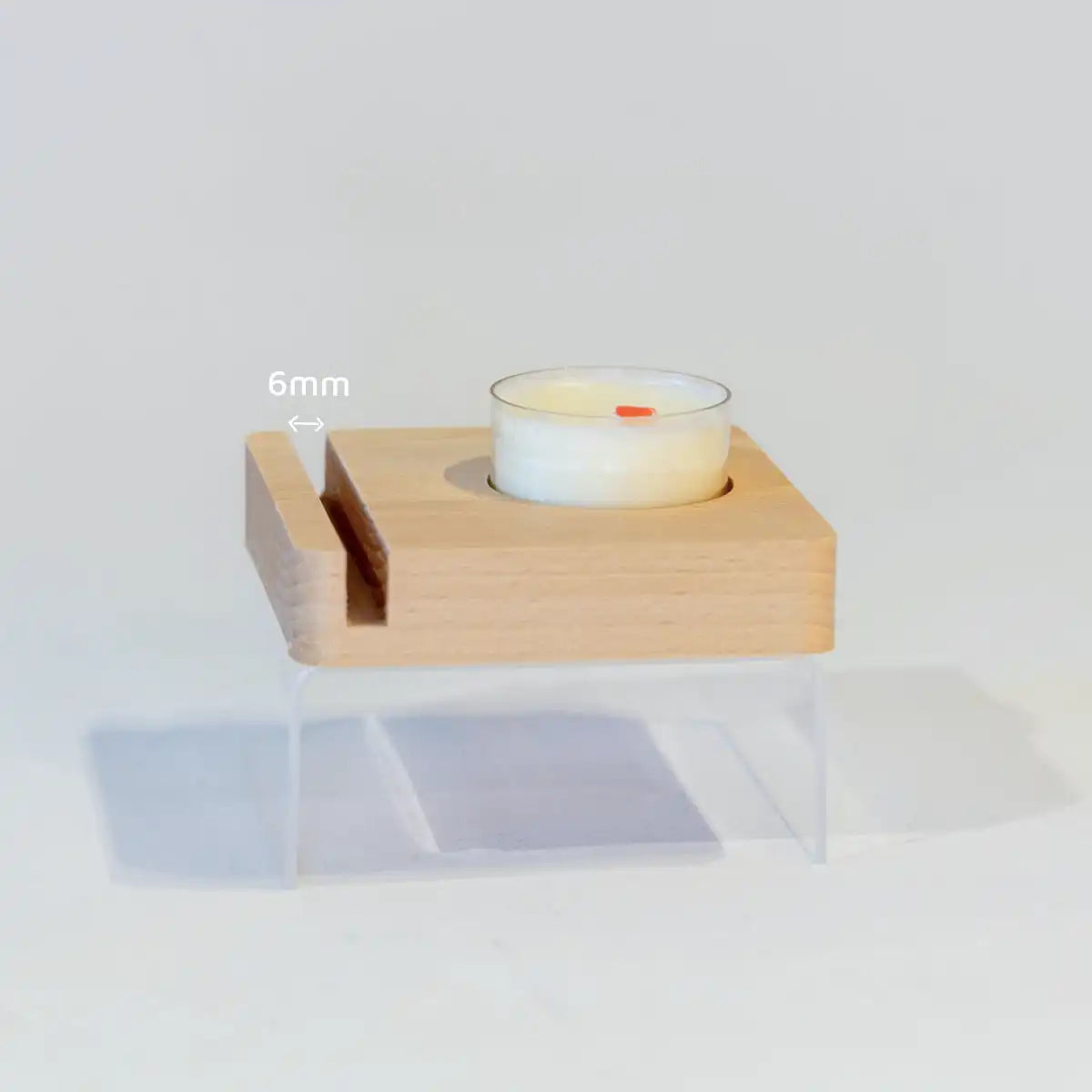 Houten steun voor 6mm glas met waxinelichtje